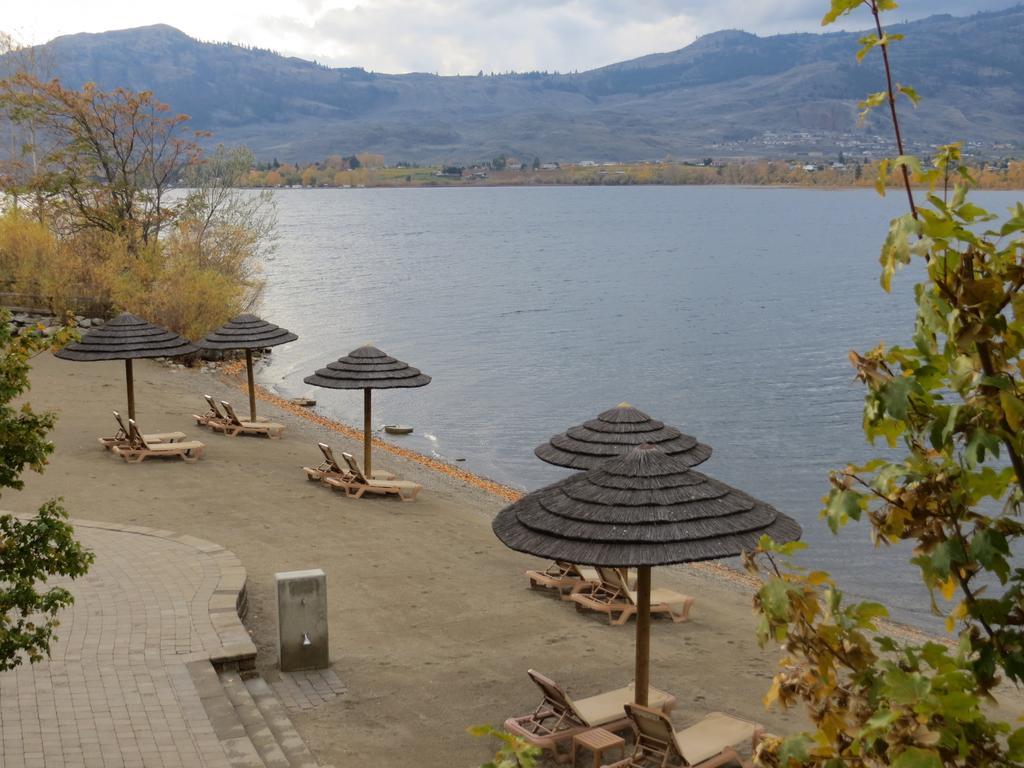 Walnut Beach Resort Osoyoos Exterior photo