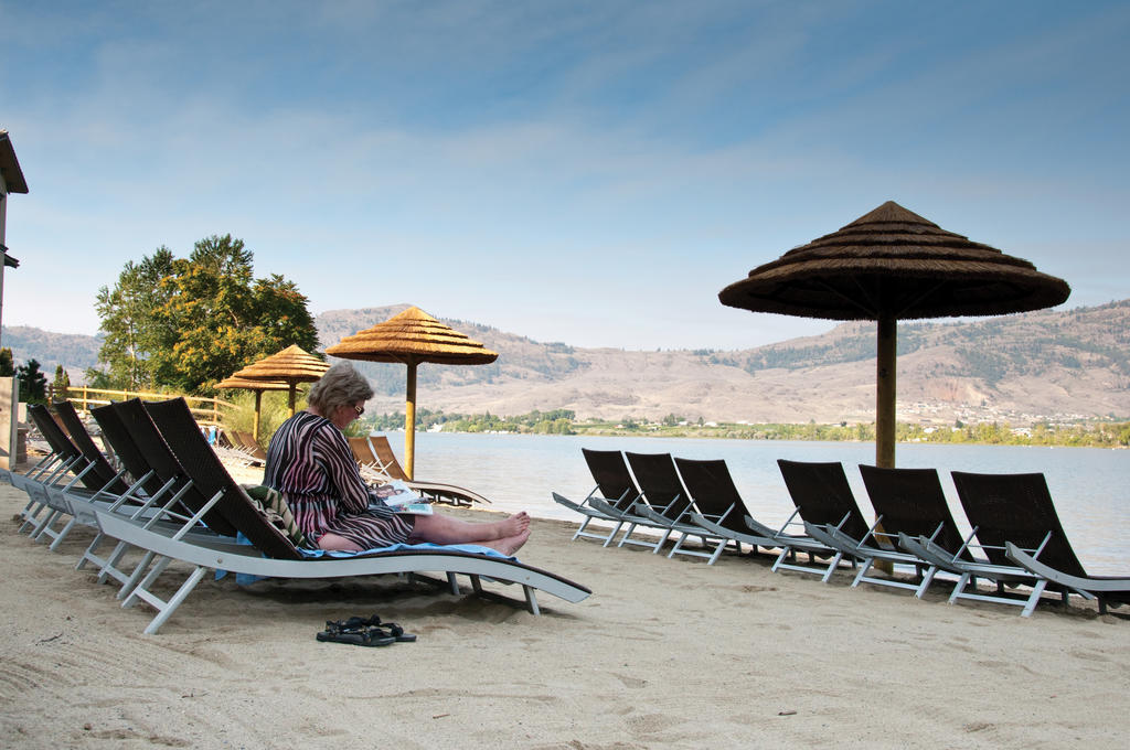 Walnut Beach Resort Osoyoos Exterior photo